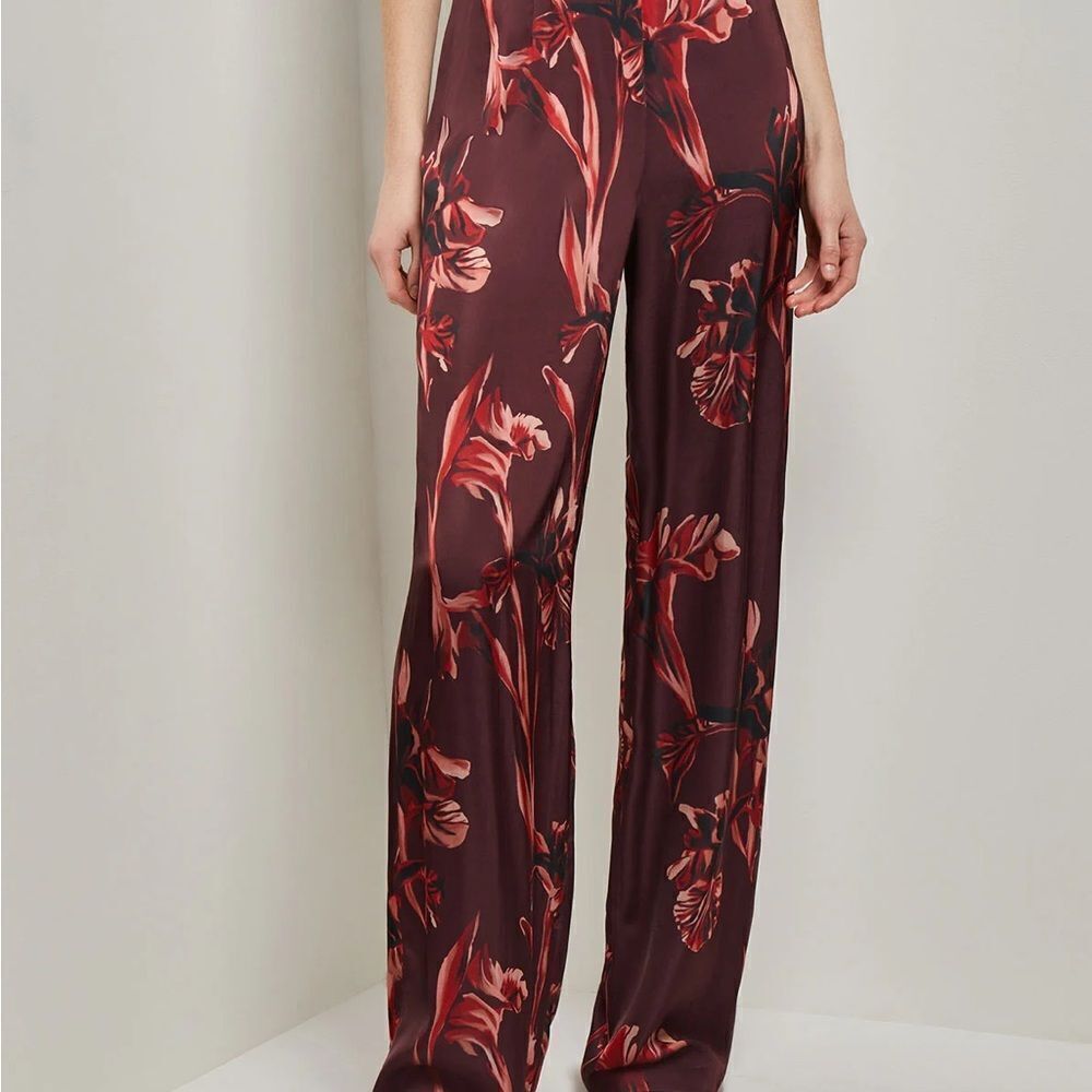 Chicos wide leg pull on pants floral tropic print